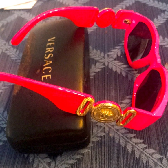 Versace Sunglasses - Picture 2 of 8